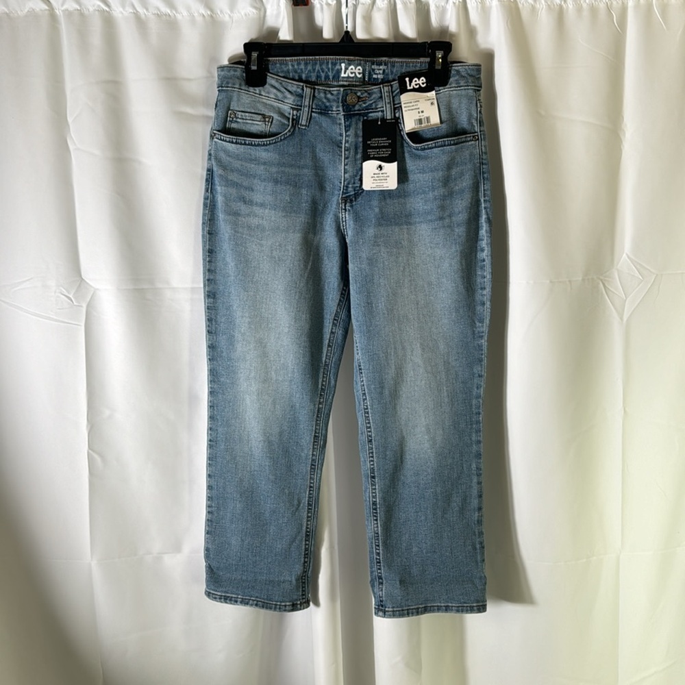 Lee NWT jeans capri mid rise size 8 M